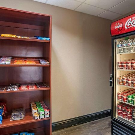 Comfort Inn & Suites Клинтон Экстерьер фото