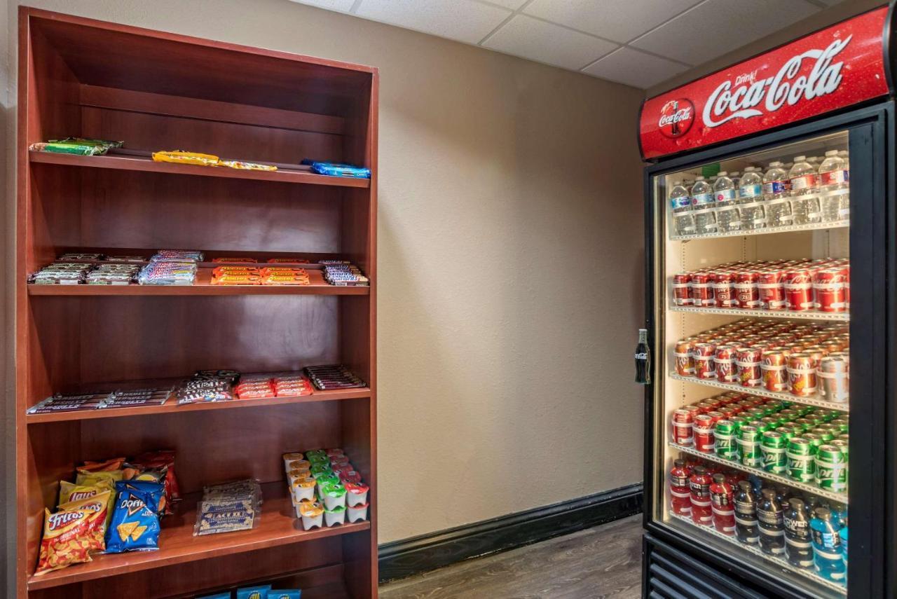 Comfort Inn & Suites Клинтон Экстерьер фото