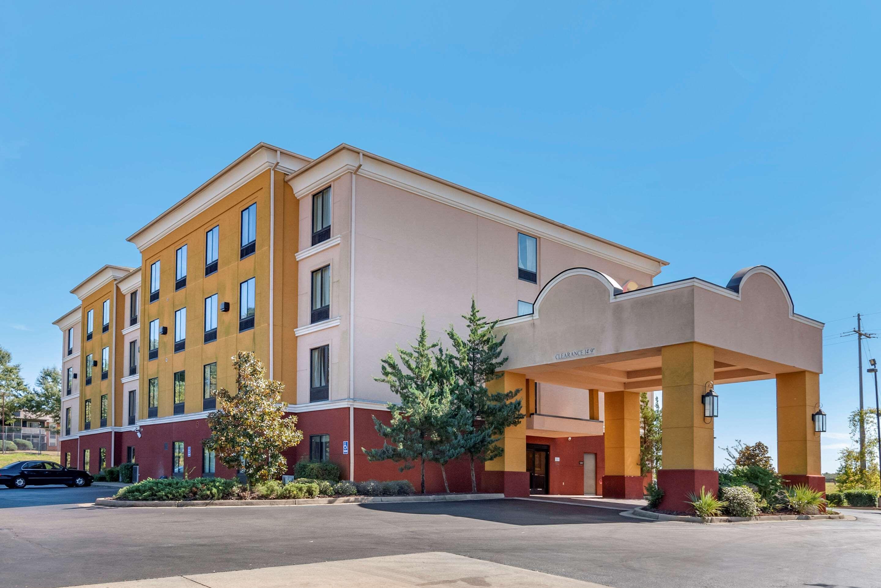 Comfort Inn & Suites Клинтон Экстерьер фото